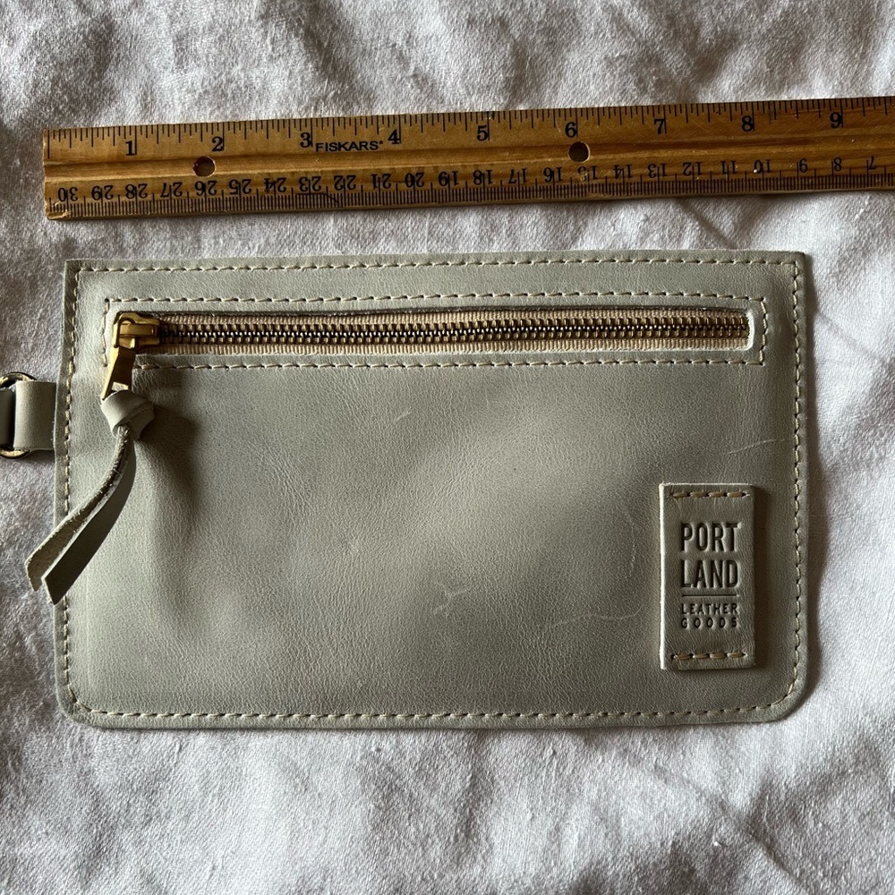 Portland Leather Goods Light Gray Pouch